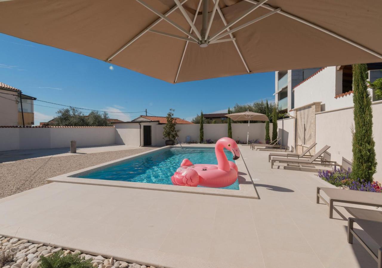 אומאג Villa Roza מראה חיצוני תמונה