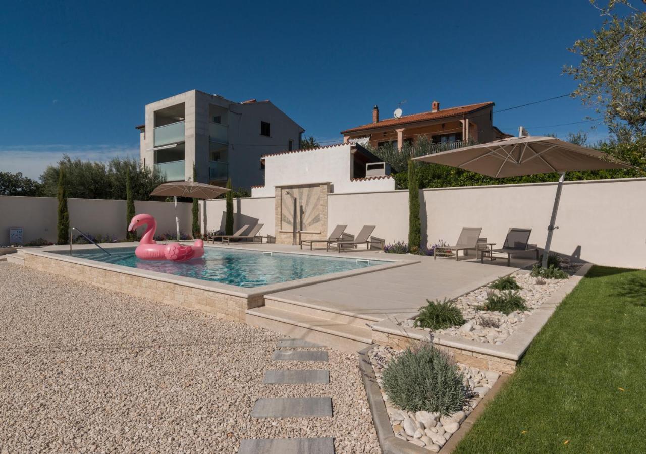 אומאג Villa Roza מראה חיצוני תמונה